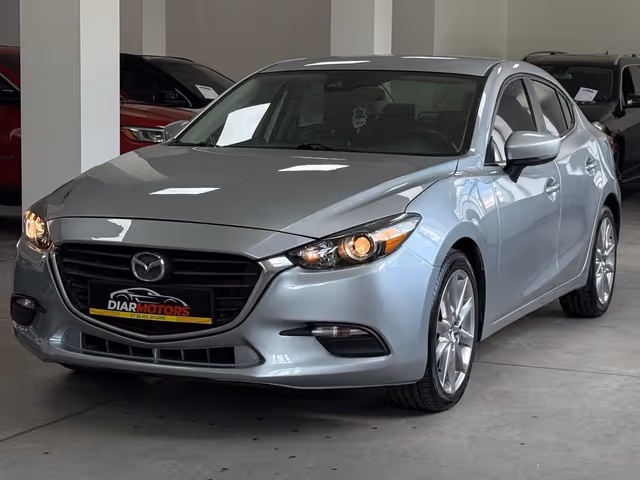 Mazda 3 - фото 1