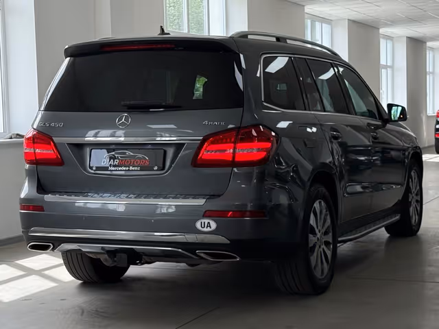 Mercedes-Benz GLS - фото 3