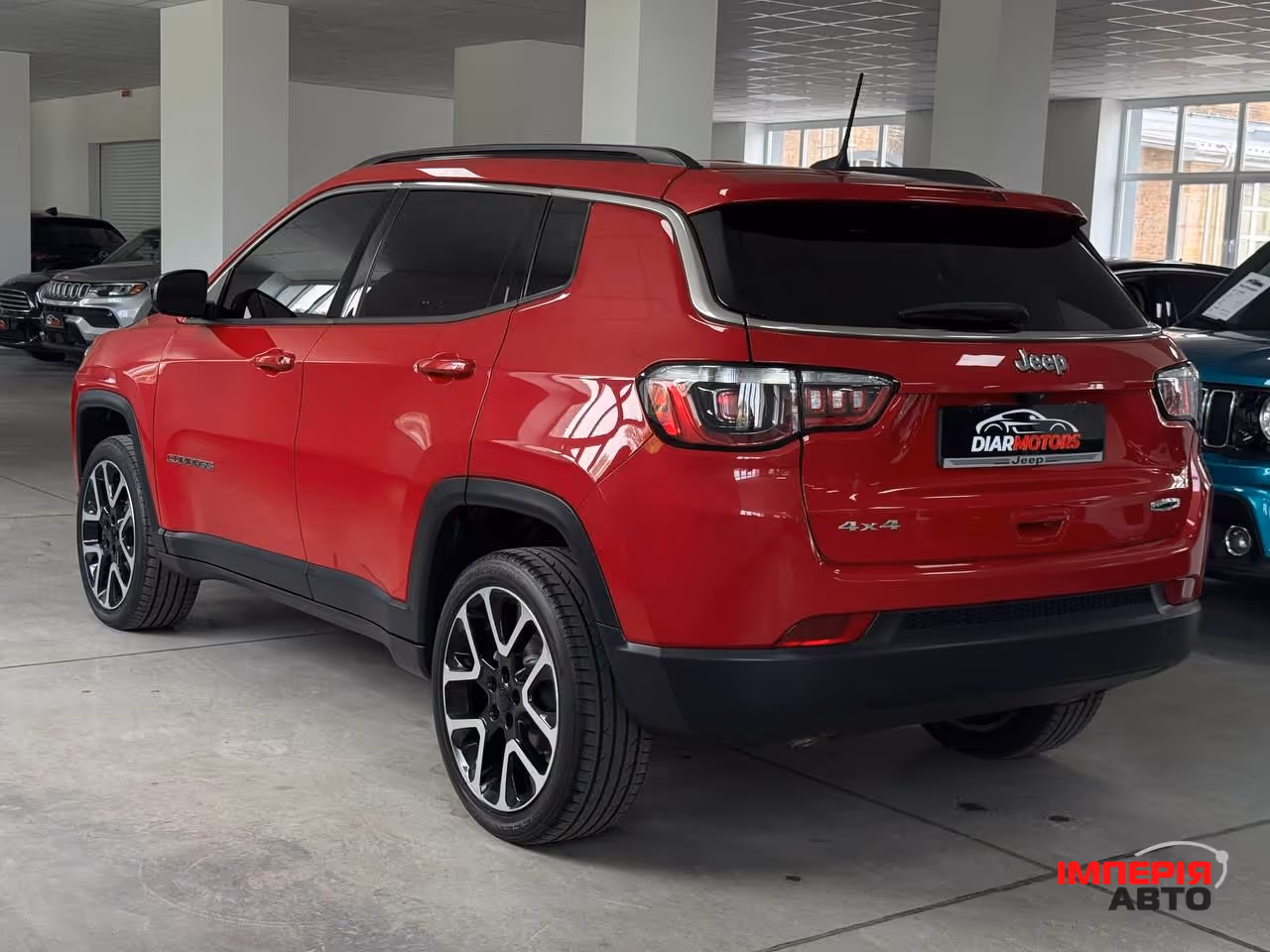 Jeep Compass - фото 2
