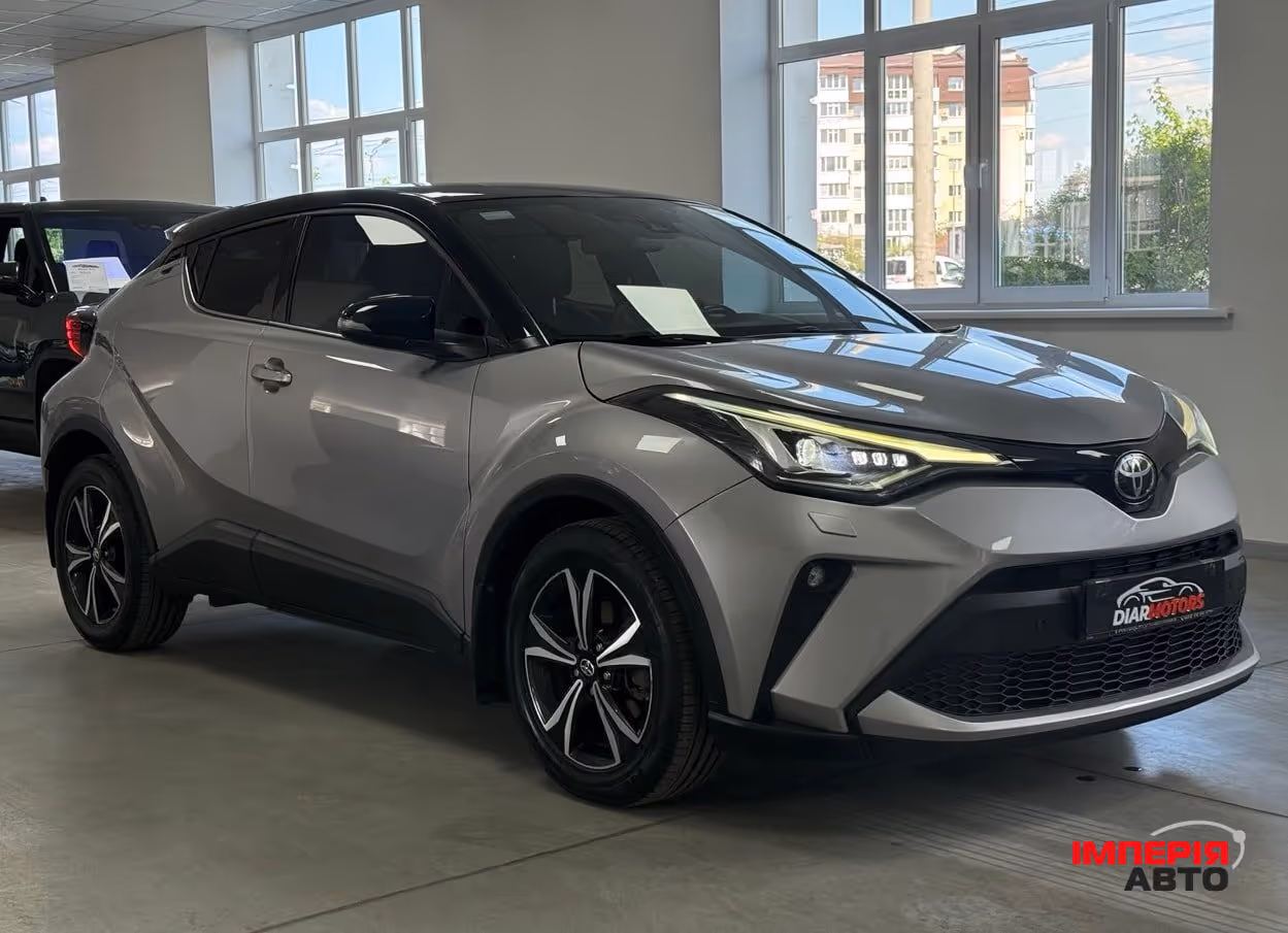 Toyota C-HR - фото 1