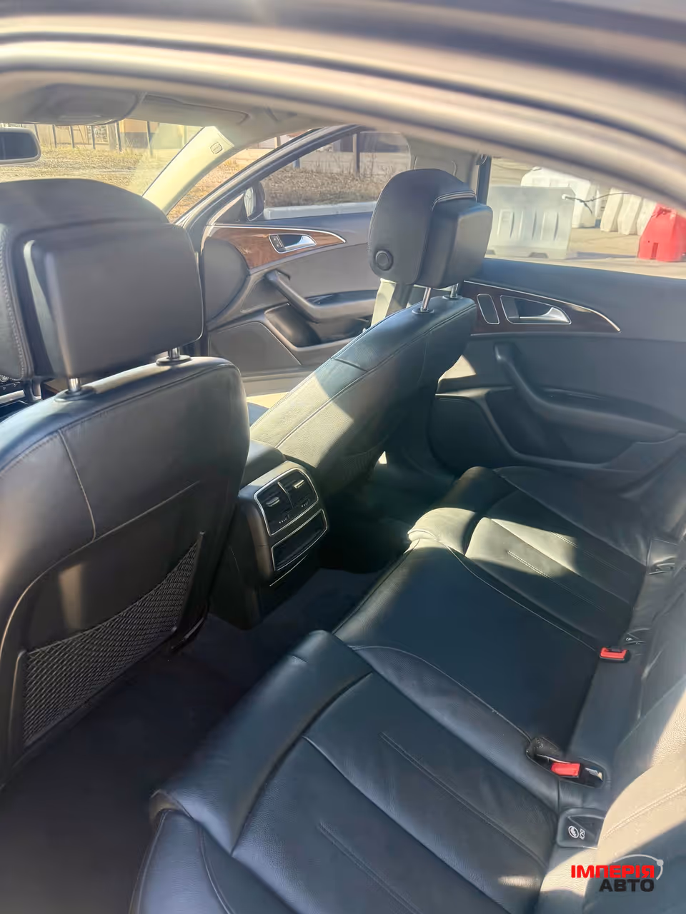 Audi A6 - фото 9
