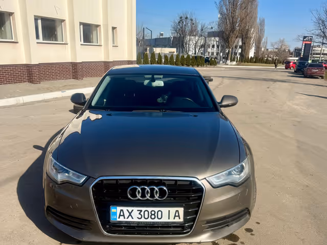 Audi A6 - фото 1