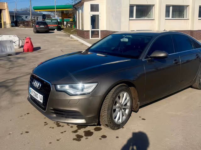 Audi A6 - фото 3