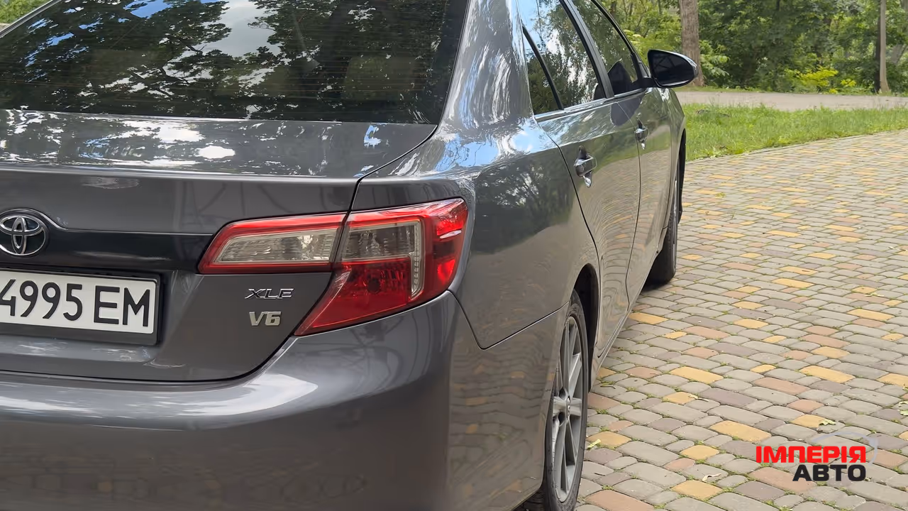 Toyota Camry - фото 6