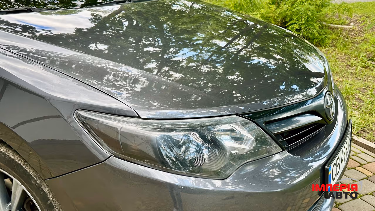 Toyota Camry - фото 4