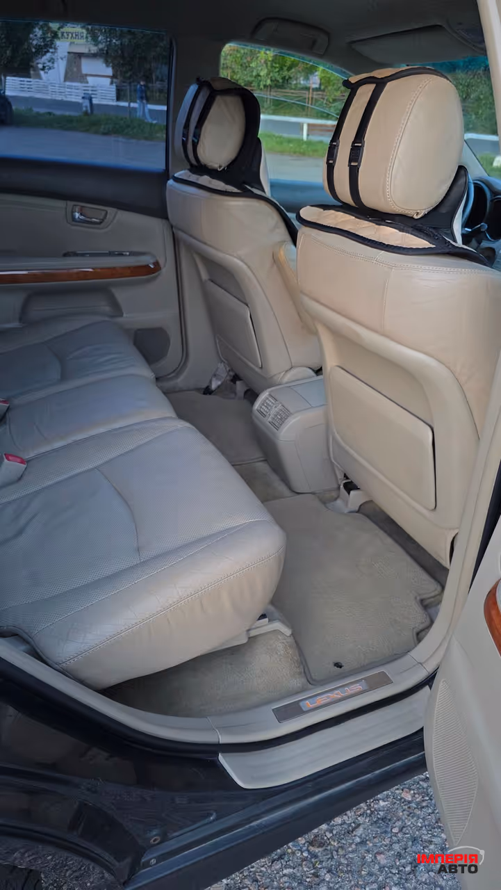 Lexus RX - фото 9