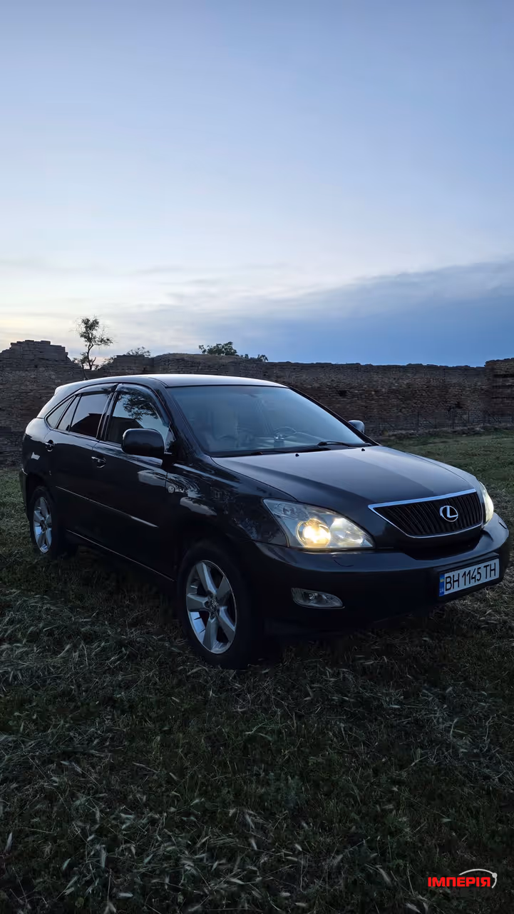 Lexus RX - фото 6