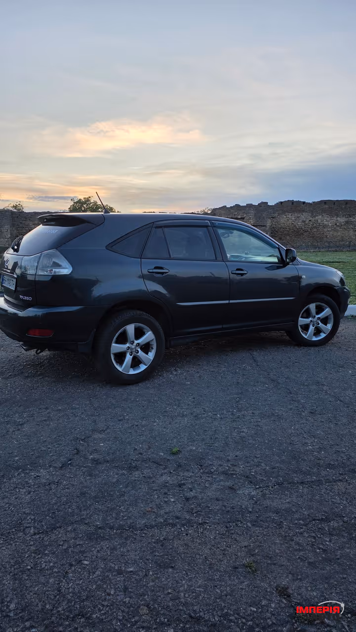 Lexus RX - фото 14