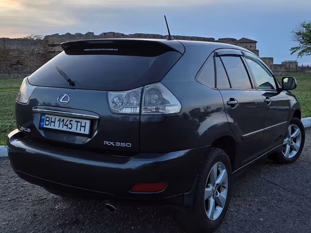 Lexus RX - фото 2