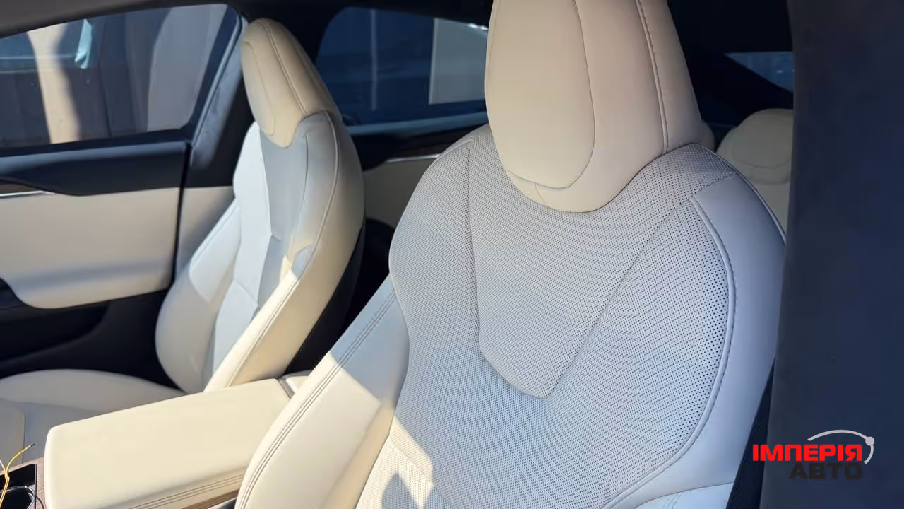 Tesla Model S - фото 4