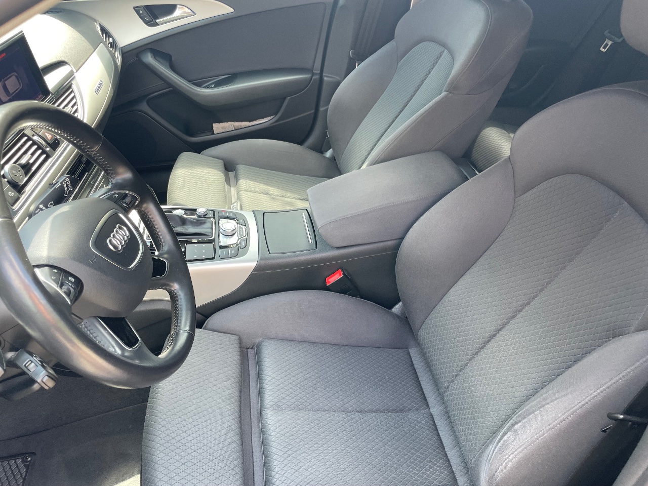 Audi A6 - фото 2