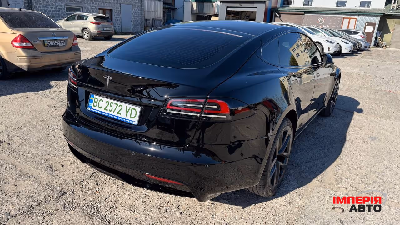 Tesla Model S - фото 4