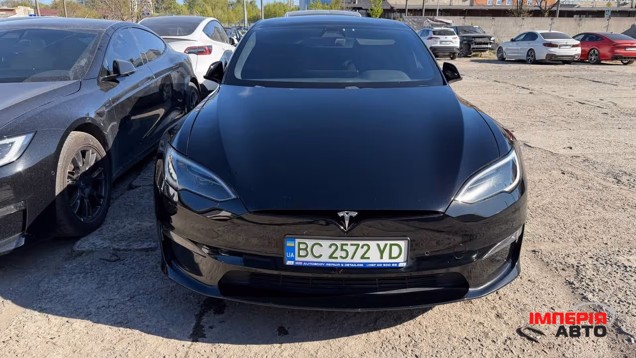 Tesla Model S - фото 15