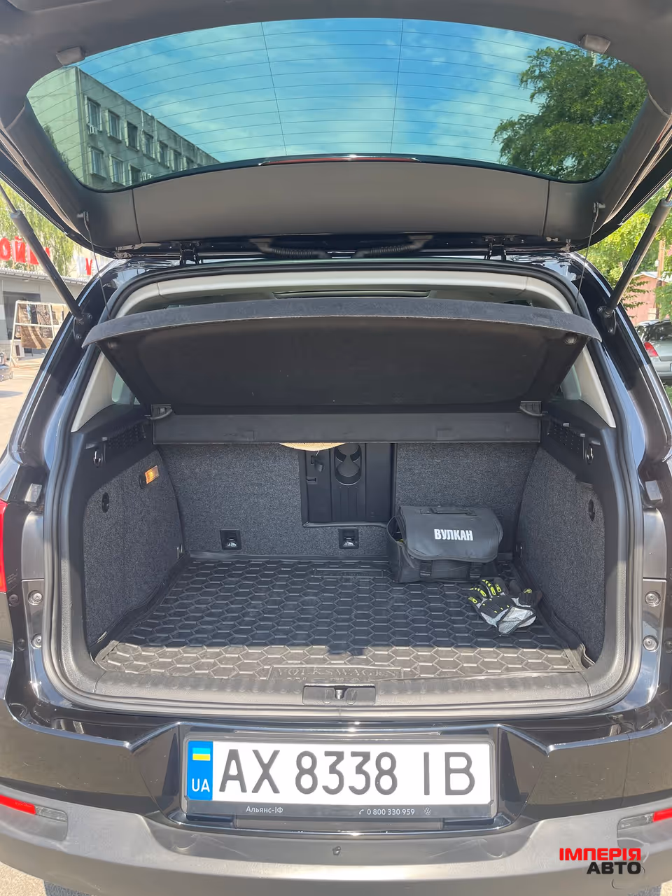 Volkswagen Tiguan - фото 4