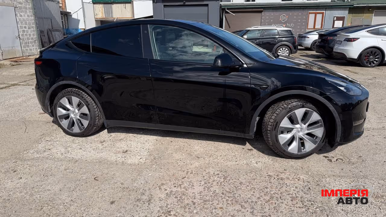 Tesla Model Y - фото 5