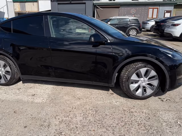 Tesla Model Y - фото 5