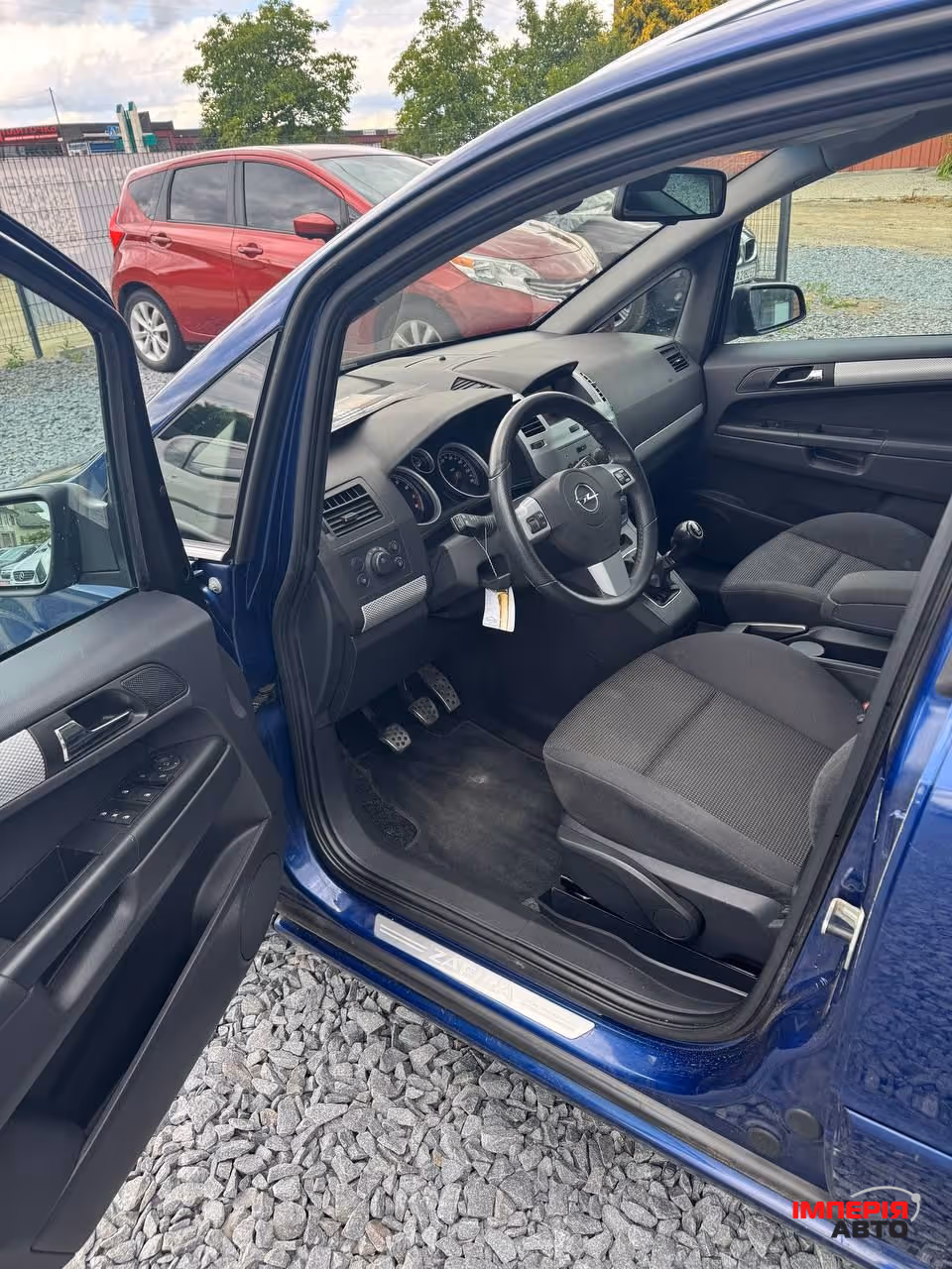 Opel Zafira - фото 20