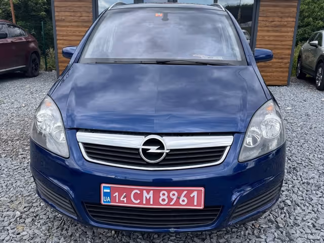 Opel Zafira - фото 1