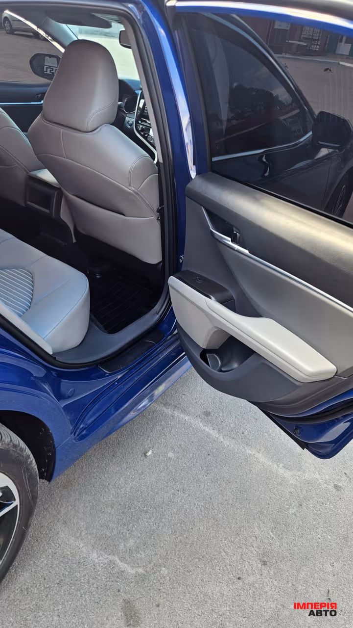 Toyota Camry - фото 15