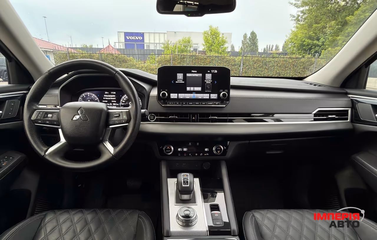 Mitsubishi Outlander - фото 11