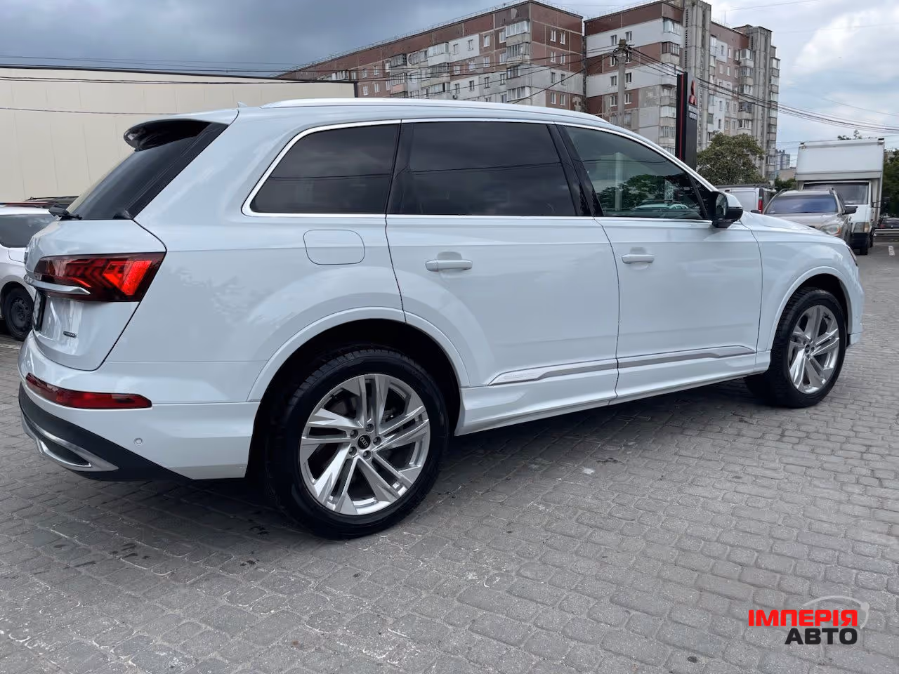 Audi Q7 - фото 3