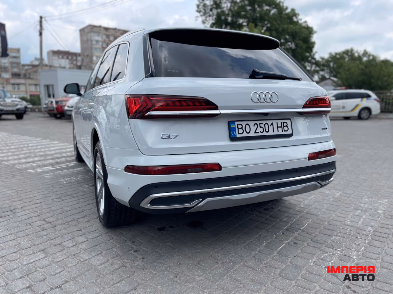 Audi Q7 - фото 5
