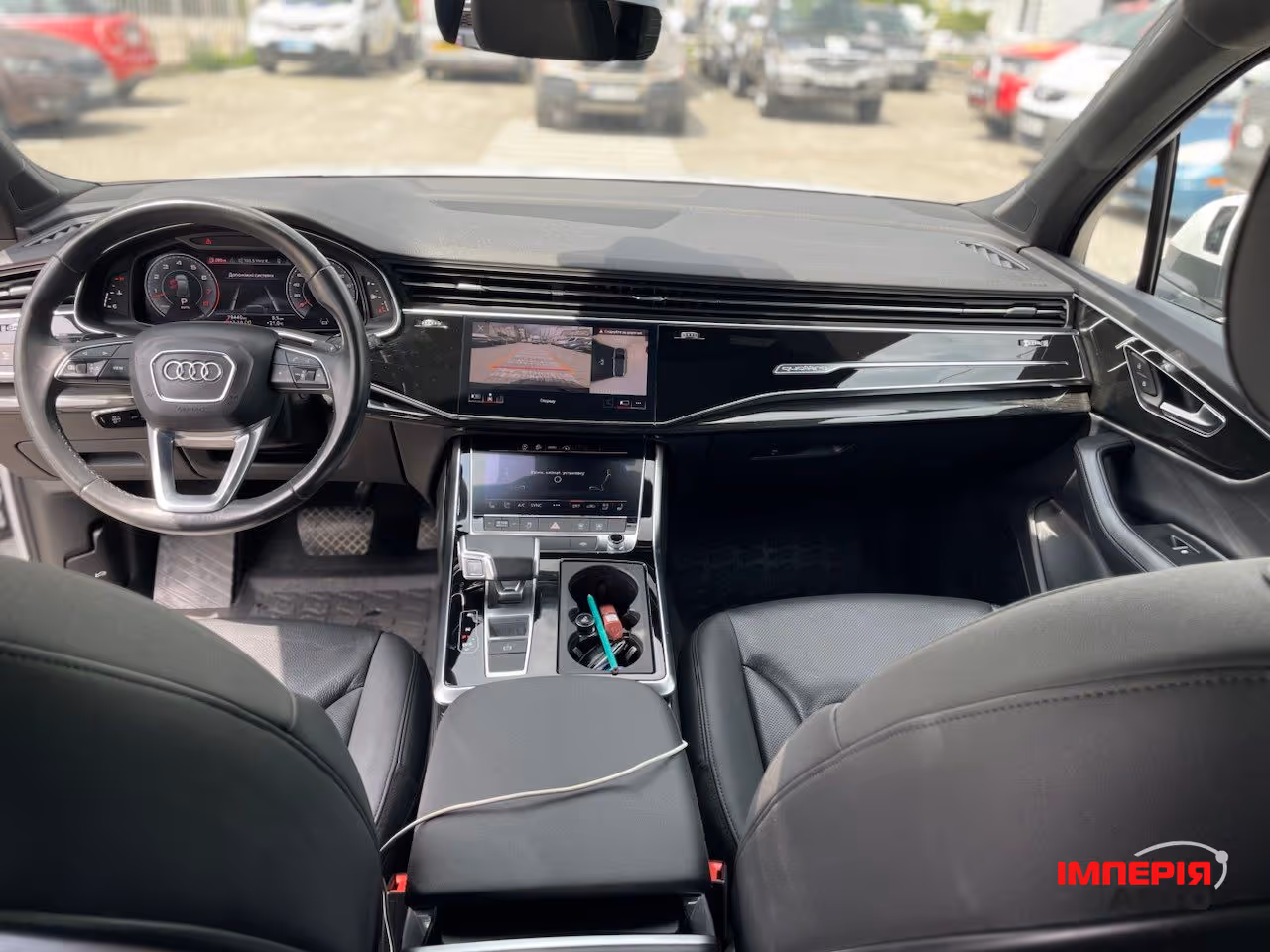 Audi Q7 - фото 8