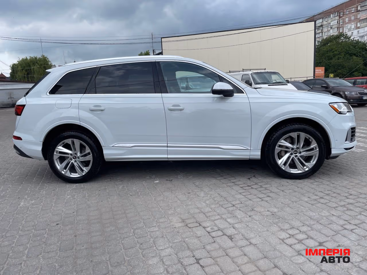 Audi Q7 - фото 6
