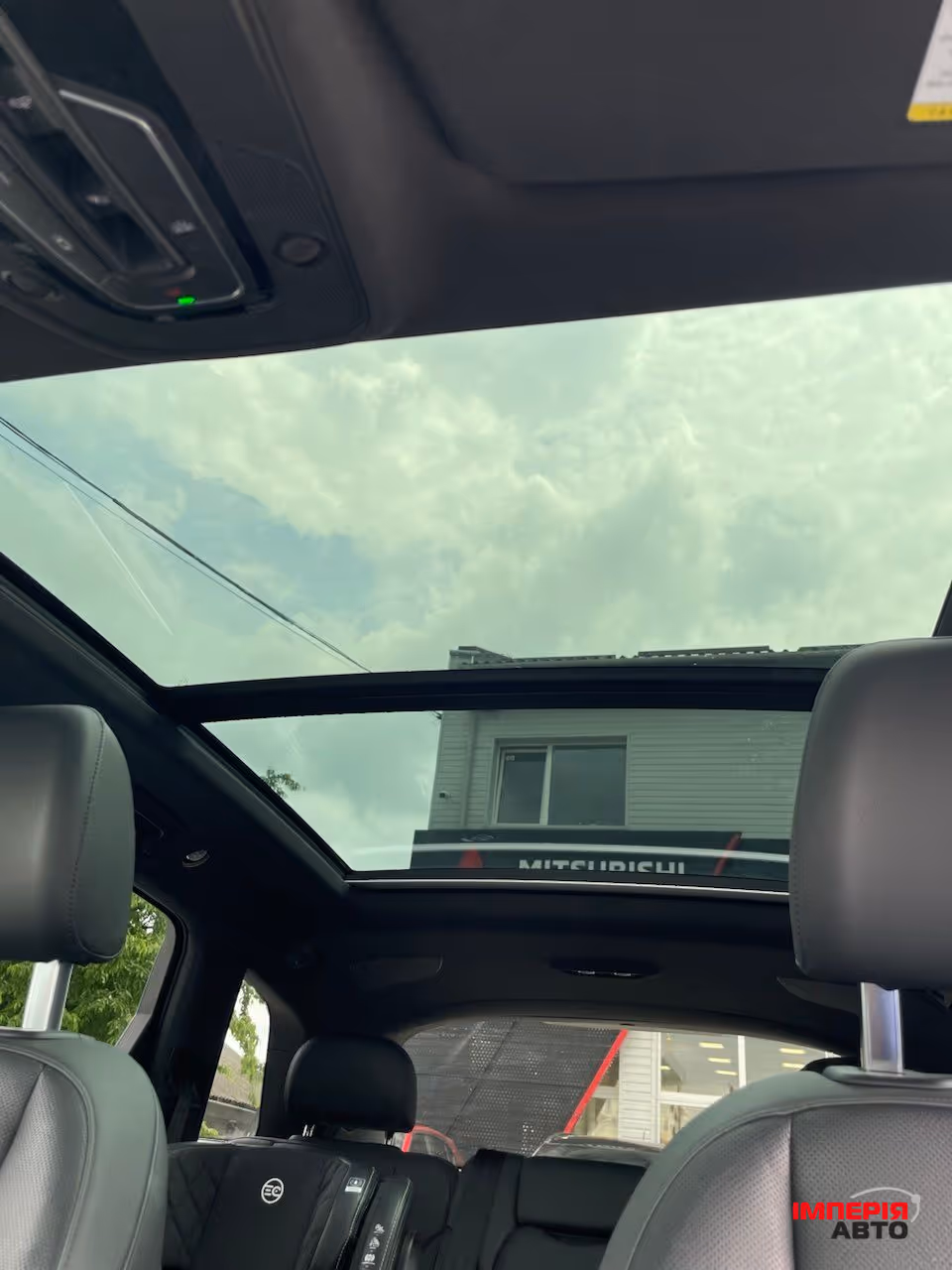Audi Q7 - фото 26