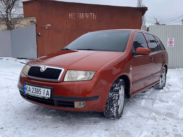 Skoda Fabia - фото 2