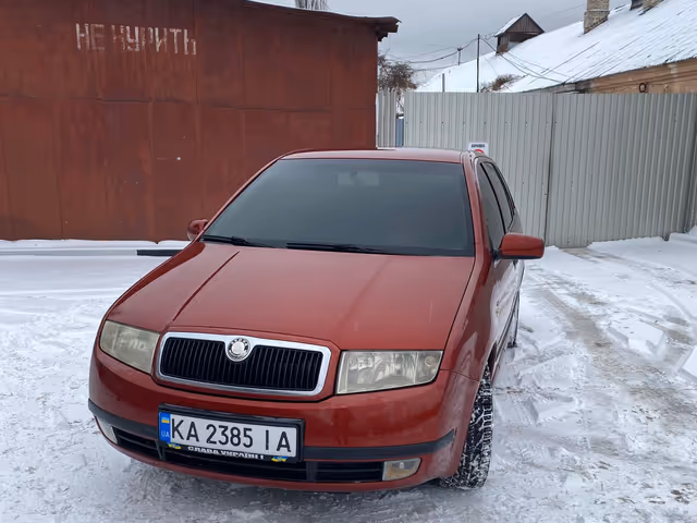 Skoda Fabia - фото 3