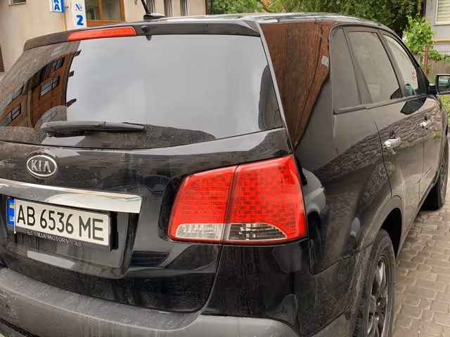 Kia Sorento - фото 3