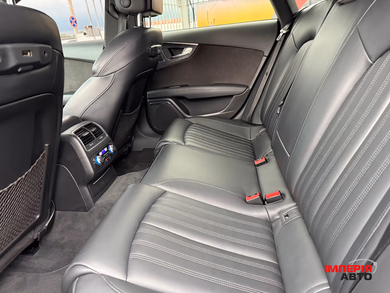 Audi A7 - фото 8