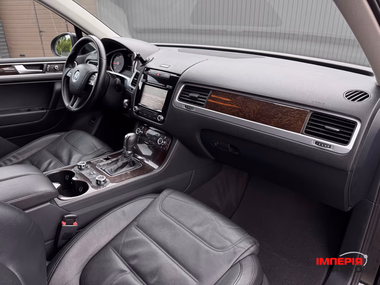 Volkswagen Touareg - фото 35