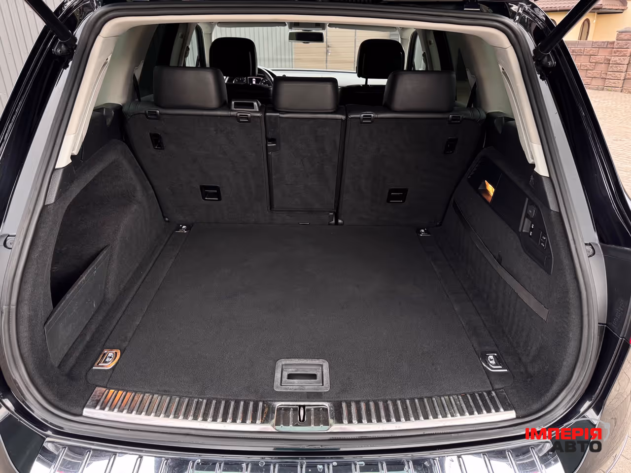 Volkswagen Touareg - фото 38
