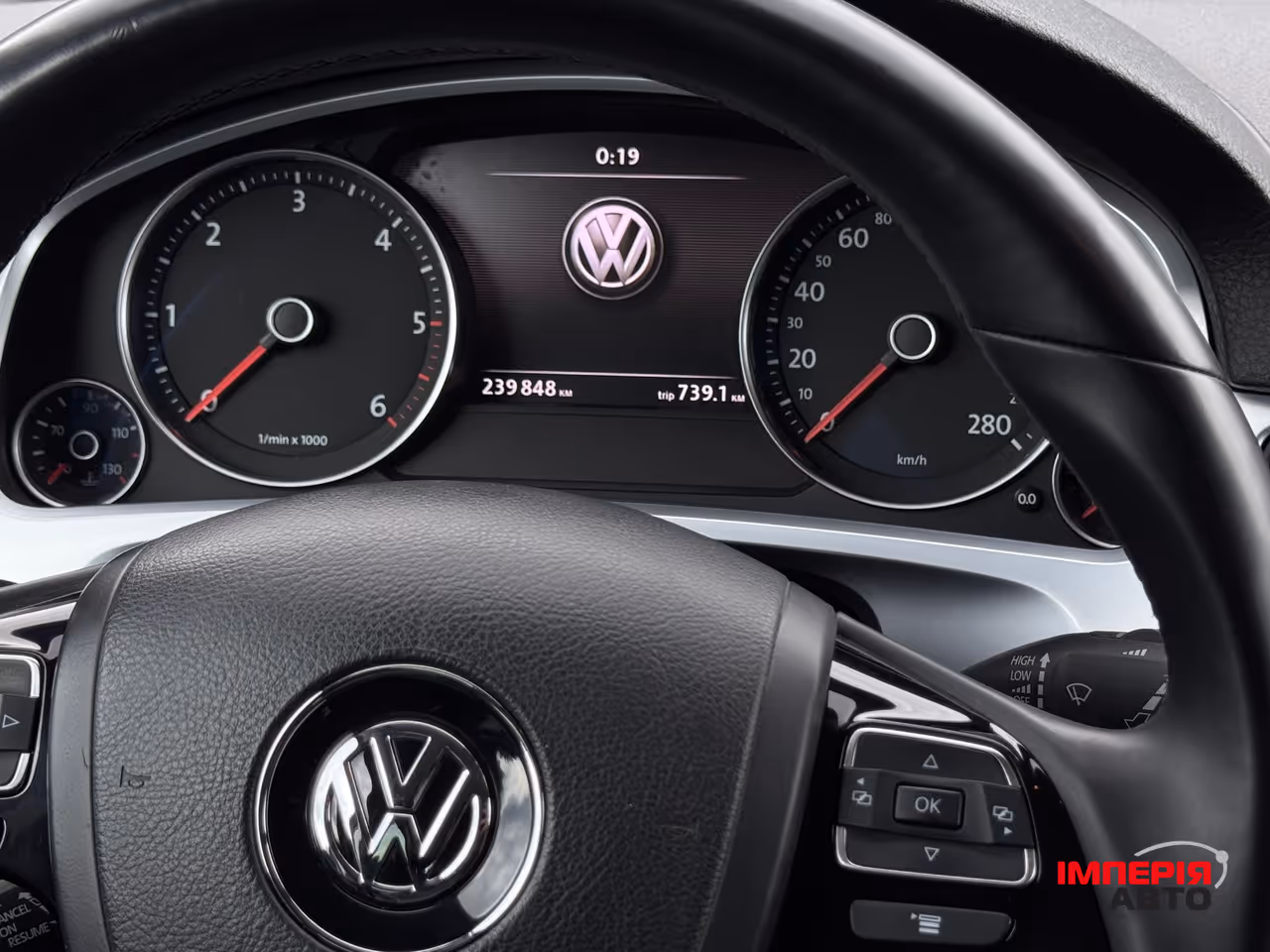 Volkswagen Touareg - фото 28