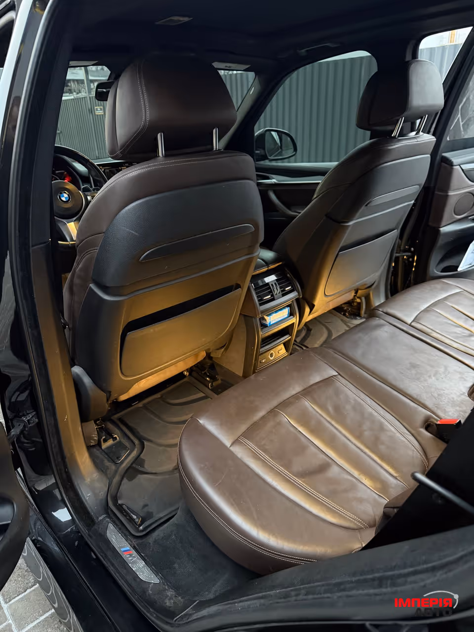 BMW X5 - фото 12