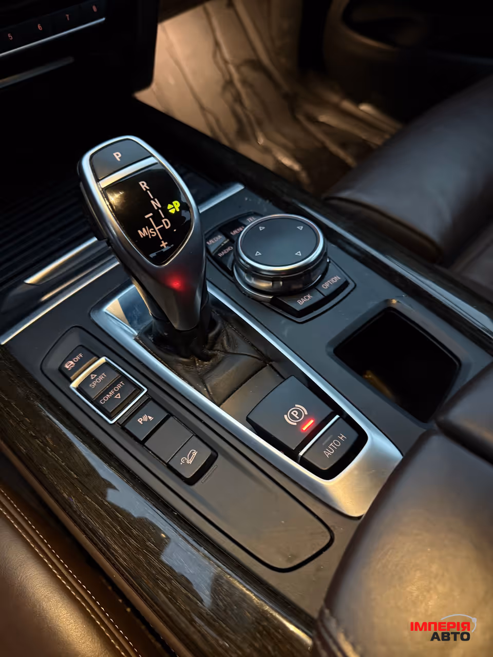 BMW X5 - фото 8