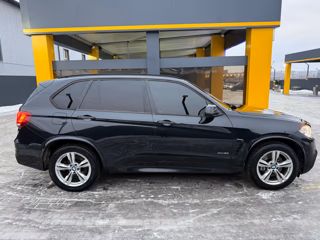 BMW X5 - фото 2