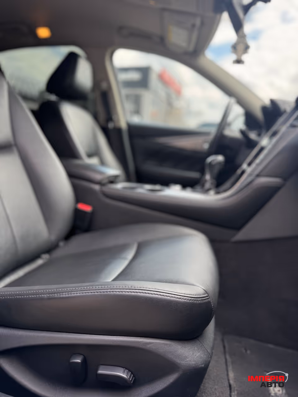 Infiniti Q50 - фото 18