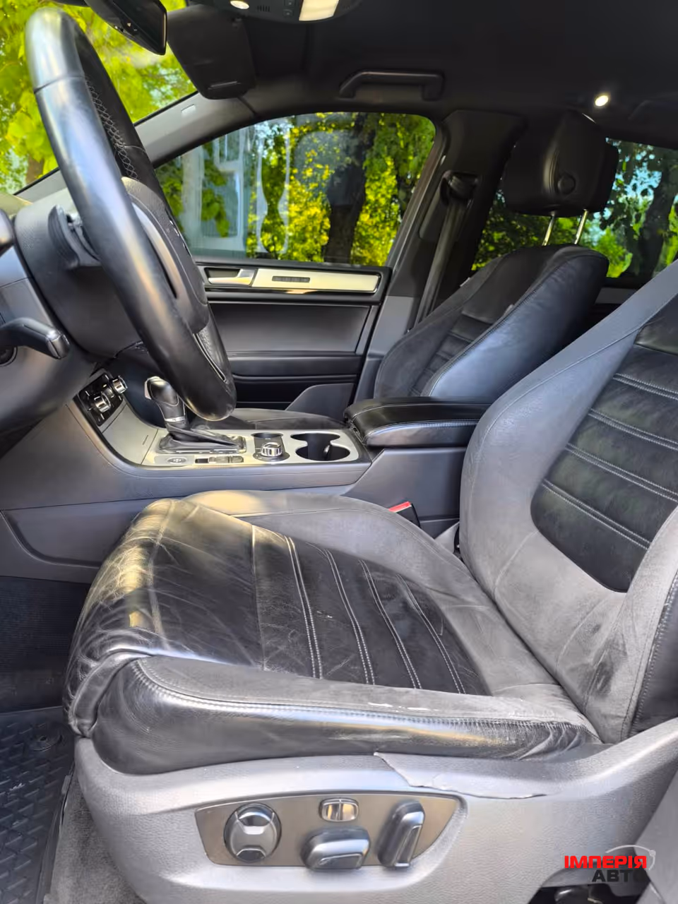 Volkswagen Touareg - фото 19