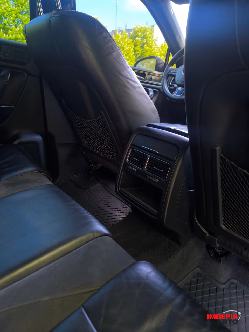 Volkswagen Touareg - фото 27
