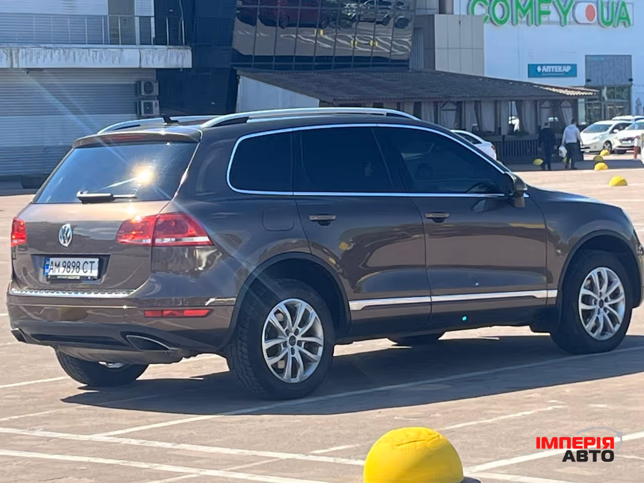 Volkswagen Touareg - фото 8