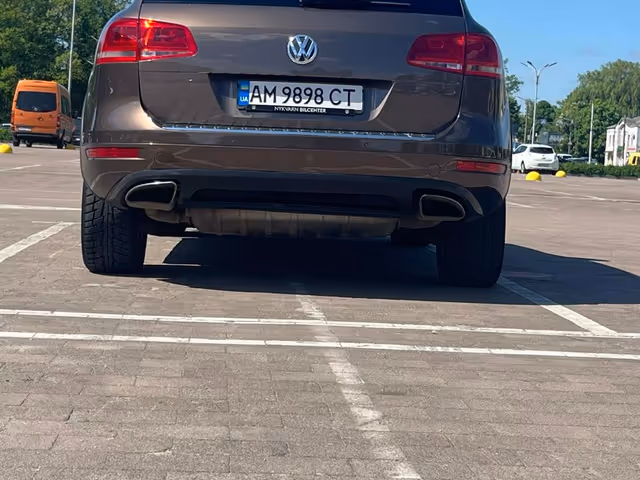 Volkswagen Touareg - фото 3