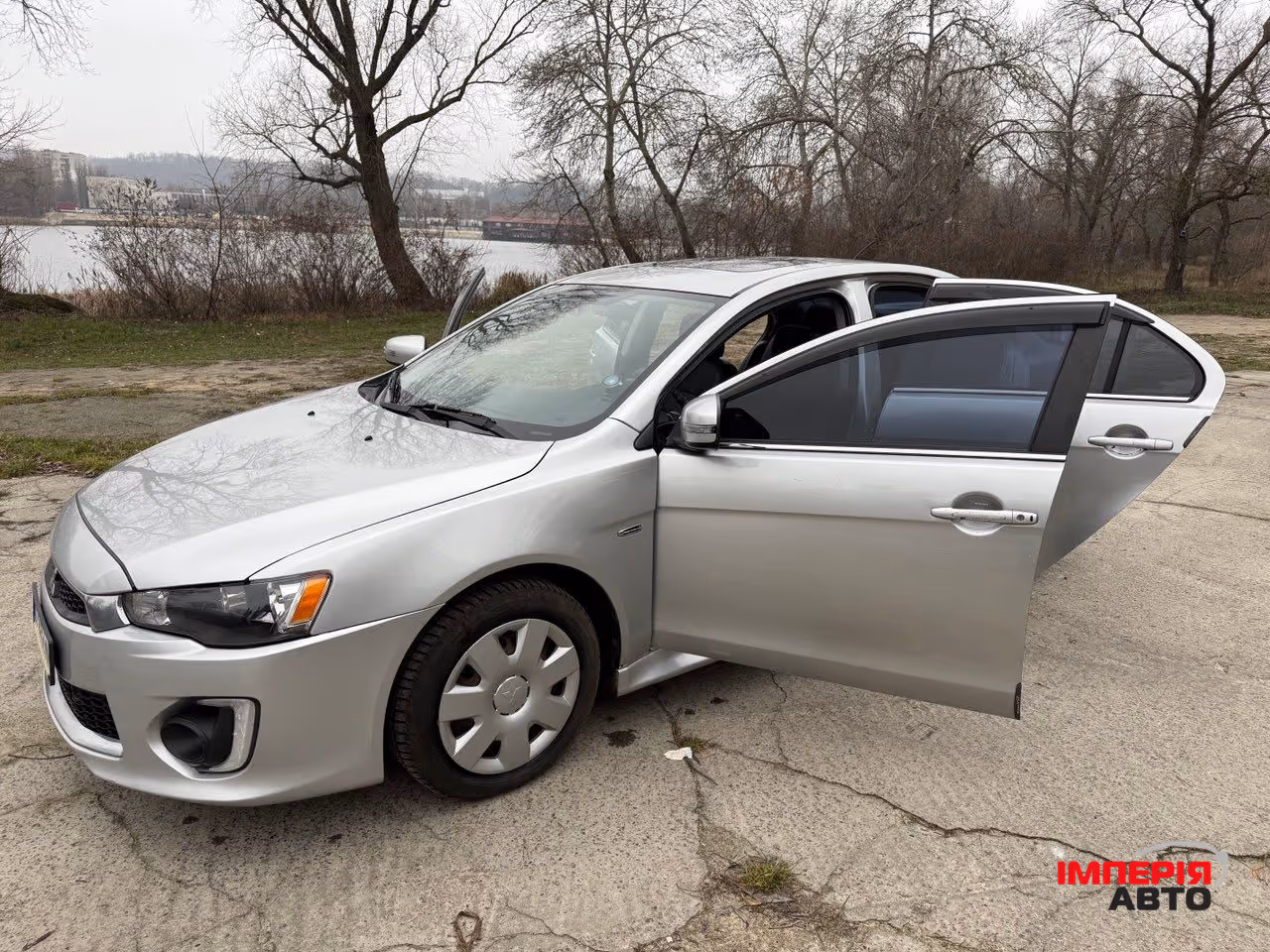 Mitsubishi Lancer - фото 18