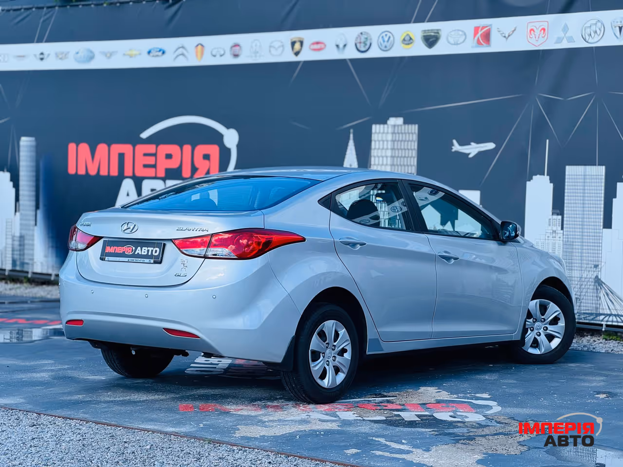 Hyundai Elantra - фото 6