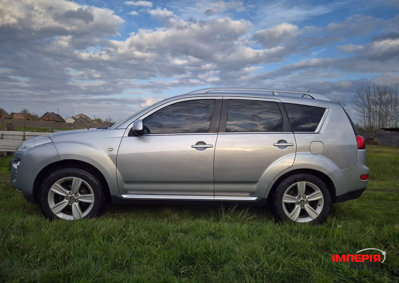 Peugeot 4007 - фото 6