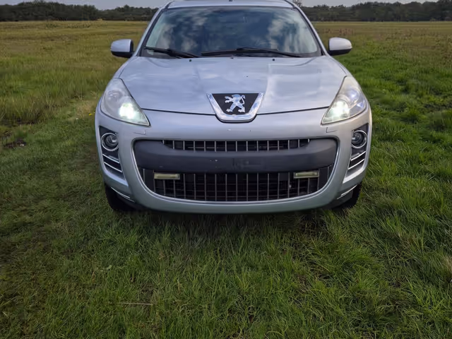 Peugeot 4007 - фото 4