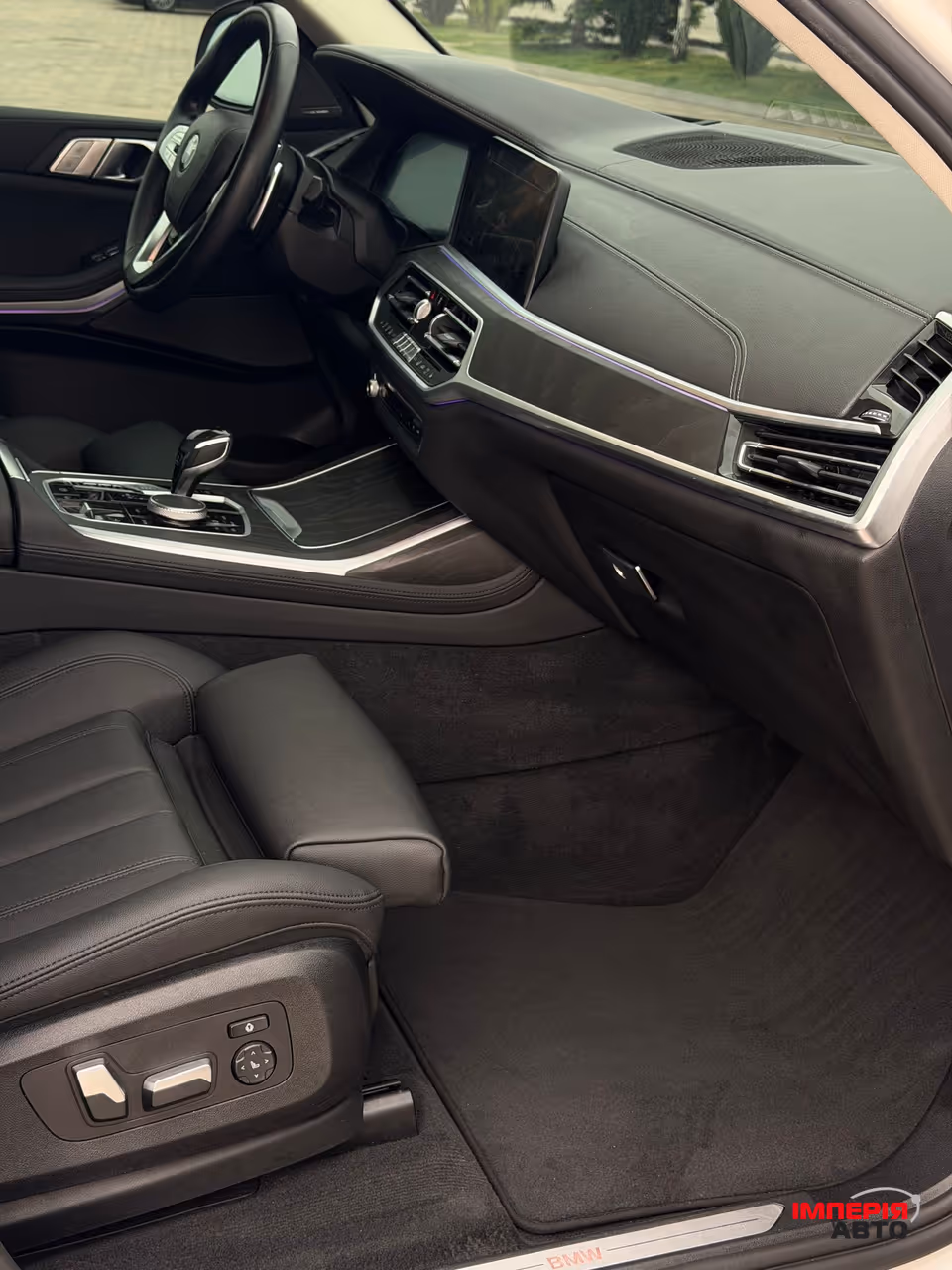 BMW X7 - фото 22