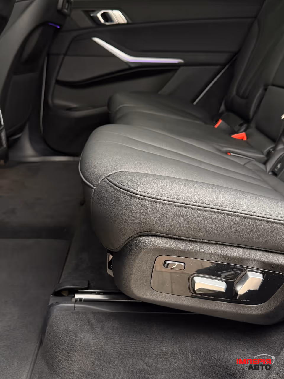 BMW X7 - фото 35